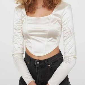 White cream satin medium going out top h&m long sleeve cropped